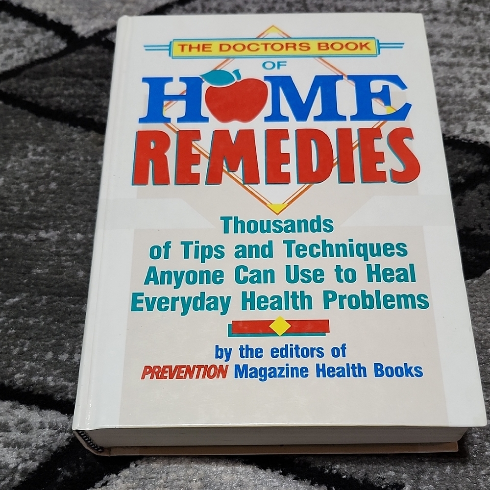 THE DOCTORS BOOK OF HOME REMEDIES HARDCOVER BOOK